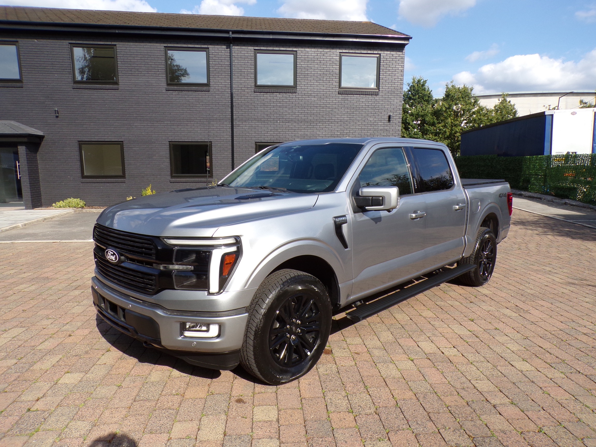 Ford F-150 3.5L Platinum 4x4 Crew Cab