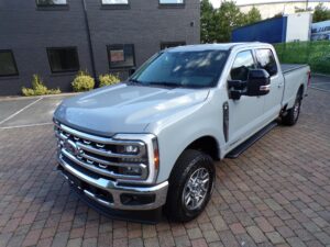 Ford F-250 Super Duty Lariat 6.7L V8 Power StrokeDiesel