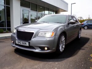 2013 Chrysler 300C Latest showroom-2