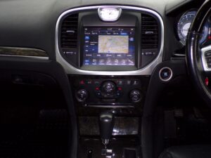 2013-Chrysler-300C-UHZ-6114-Spring-10-Photoroom