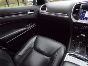 2013-Chrysler-300C-UHZ-6114-Spring-9-Photoroom