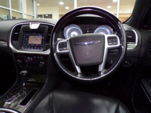 2013 Chrysler 300Latest showroom