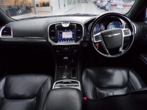 2013 Chyrsler 300 latest showroom