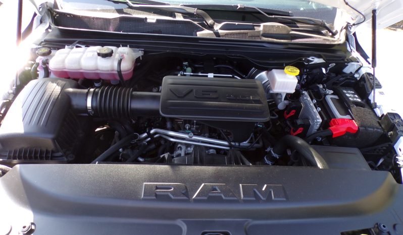 ’23 reg Dodge RAM 1500 3.6L VVT V-6 Crew Cab 4×4 full