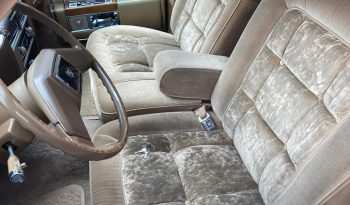 1981 Cadillac Fleetwood Brougham 6.0L V8 full