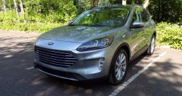 Ford Escape Titanium 2.5L Petrol/Hybrid SUV