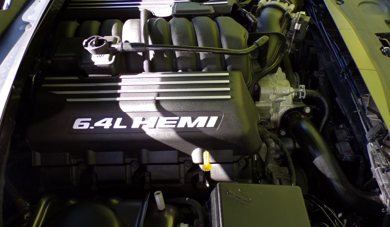 73 reg Chrysler 300 SRT 6.4L V8 Hemi (Right Hand Drive) full