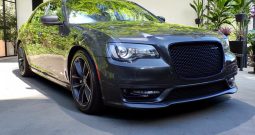 73 reg Chrysler 300 SRT 6.4L V8 Hemi (Right Hand Drive)