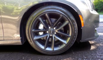 73 reg Chrysler 300 SRT 6.4L V8 Hemi (Right Hand Drive) full