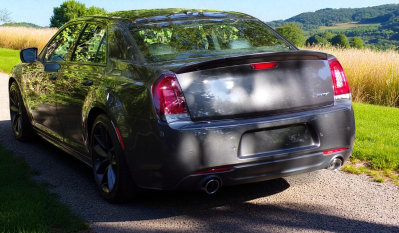 73 reg Chrysler 300 SRT 6.4L V8 Hemi (Right Hand Drive) full