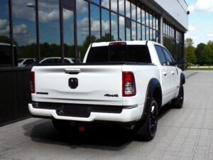 23-reg-Ram-1500-Showroom-5