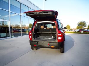 Bronco-Wildtrack-showroom