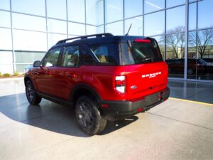 Bronco-Wildtrak-Showroom-6