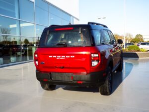 Bronco-Wildtrak-Showroom-7