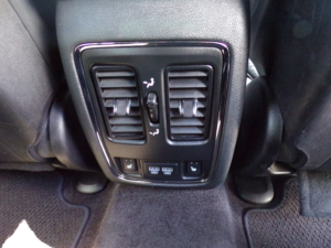Jeep Grand Cherokee summit showroom