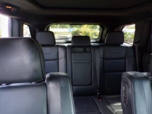 Jeep Grand Cherokee summit showroom (5)