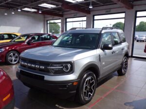 ford-bronco-silver-showroom