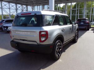 ford-bronco-silver-showroom-7